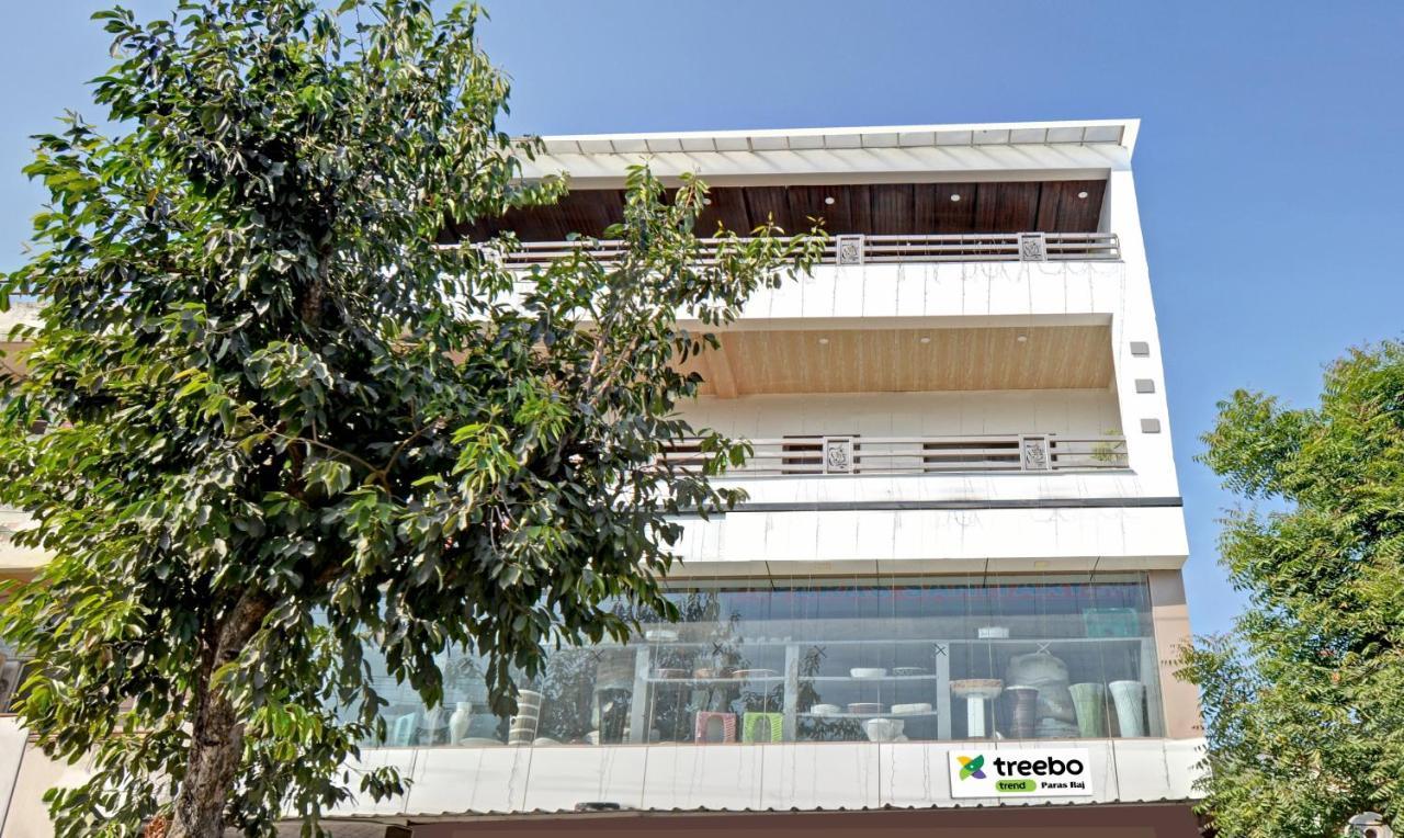 Treebo Paras Raj Near City Palace Udaipur Exterior foto